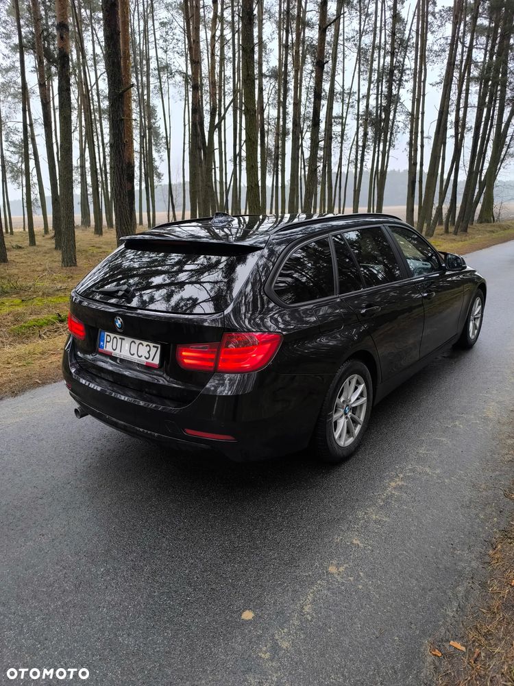BMW Seria 3 318d Luxury Line - 3