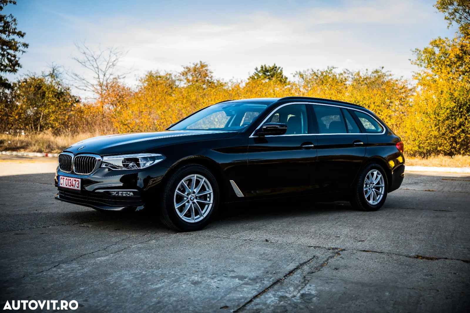 BMW Seria 5 520d Touring Aut. Luxury Line - 2
