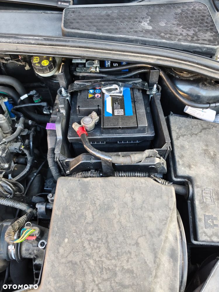 Ford Focus 1.6 SYNC Edition - 9