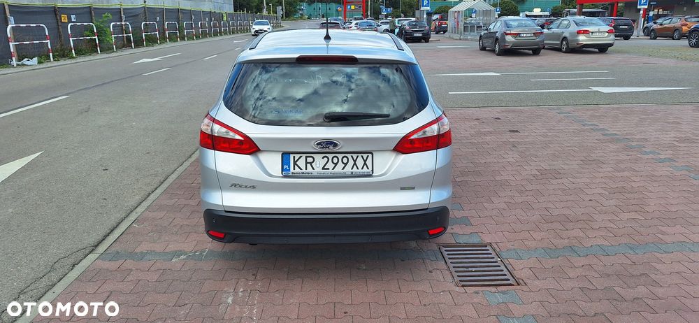 Ford Focus - 8