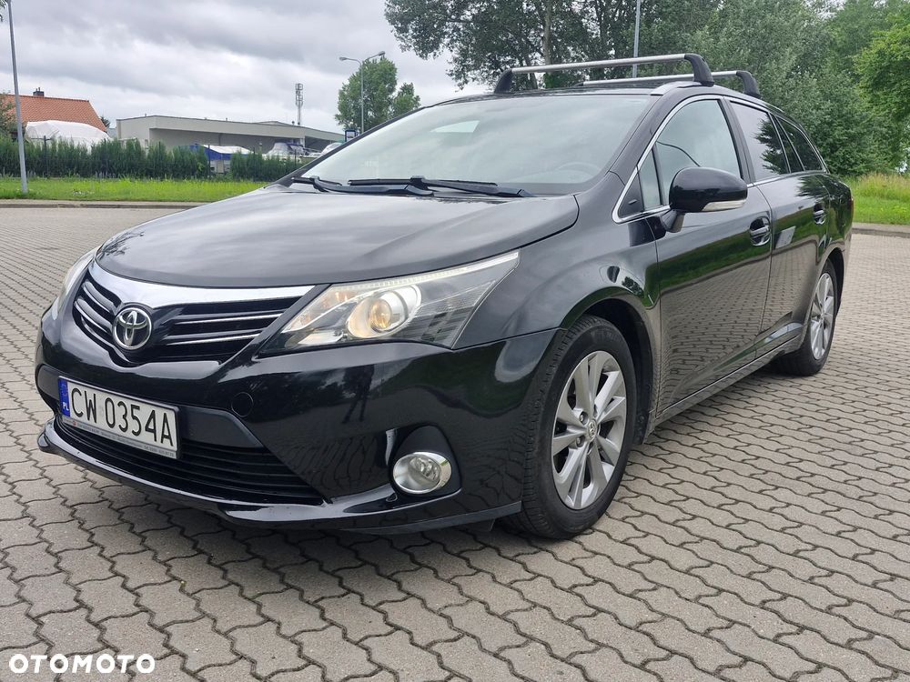 Toyota Avensis 1.8 Active - 13