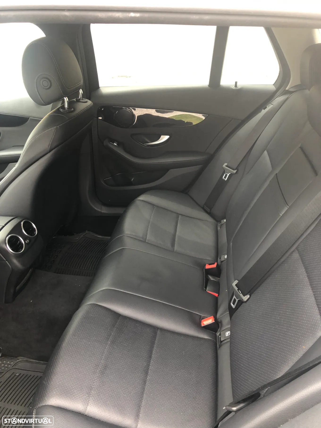 Mercedes-Benz C 200 - 15