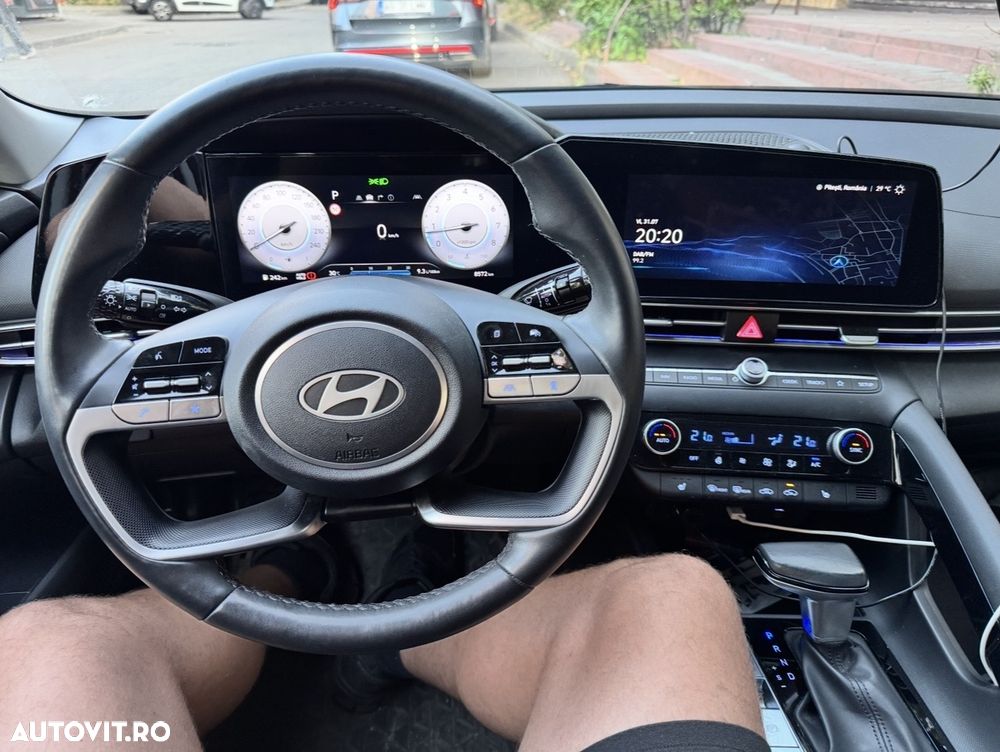 Hyundai Elantra 1.6 l 123 CP CVT Highway - 5
