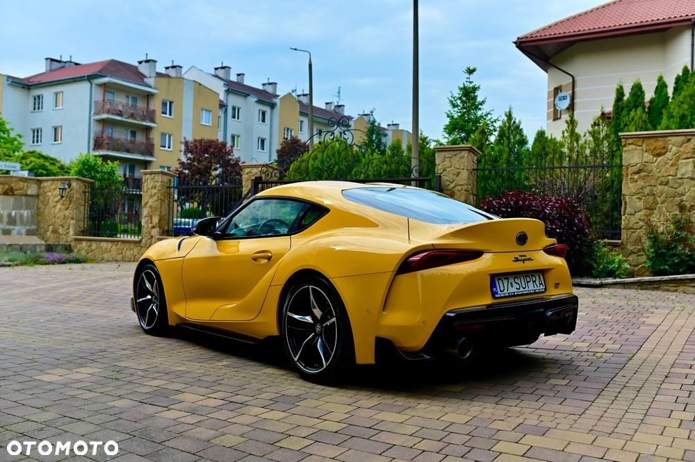 Toyota Supra 3.0 Turbo - 8