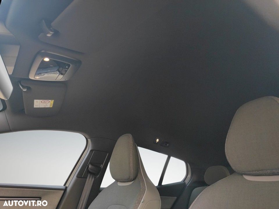 Volvo EX30 Twin Motor Performance Plus - 12