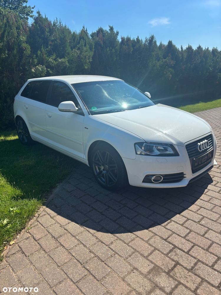 Audi A3 Sportback 1.4 TFSI S Line Sportpaket plus - 2