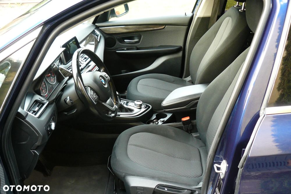 BMW Seria 2 218d Advantage sport - 29