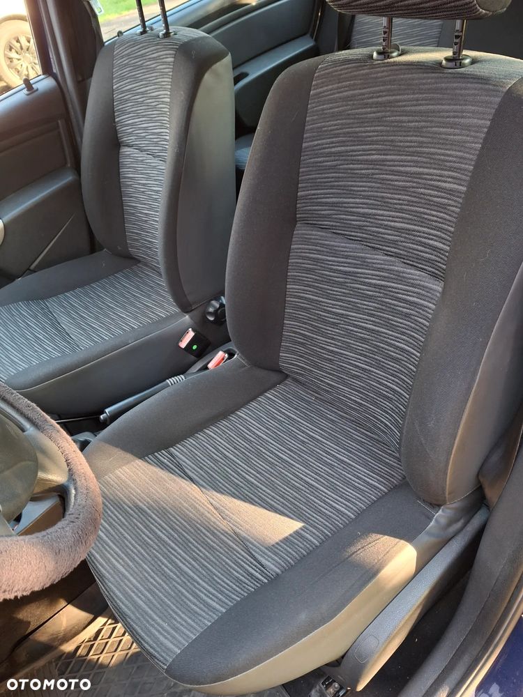 Dacia Logan 1.4 Ambiance - 19