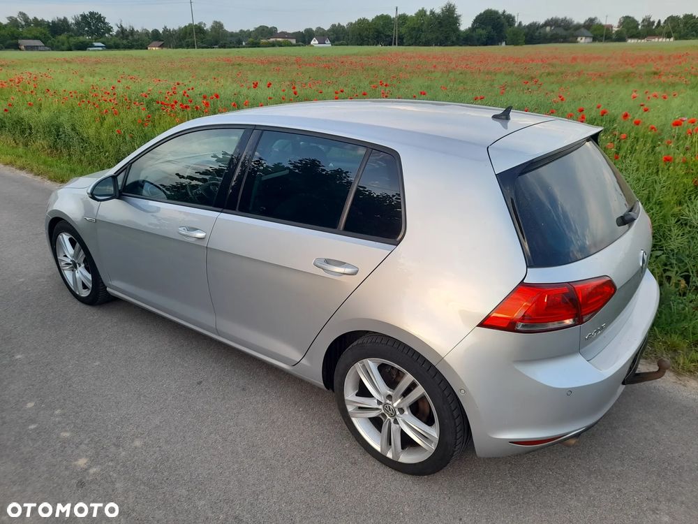 Volkswagen Golf 1.6 TDI BlueMotion Trendline - 4