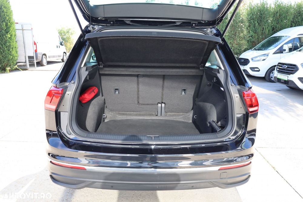 Volkswagen Tiguan - 19