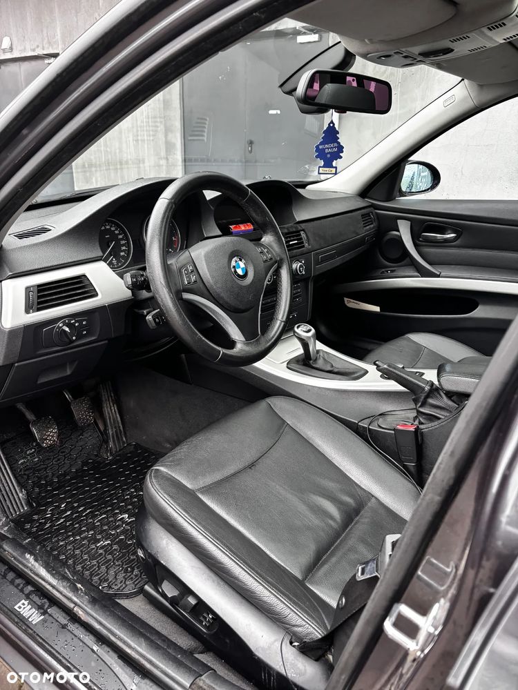 BMW Seria 3 320d DPF - 11