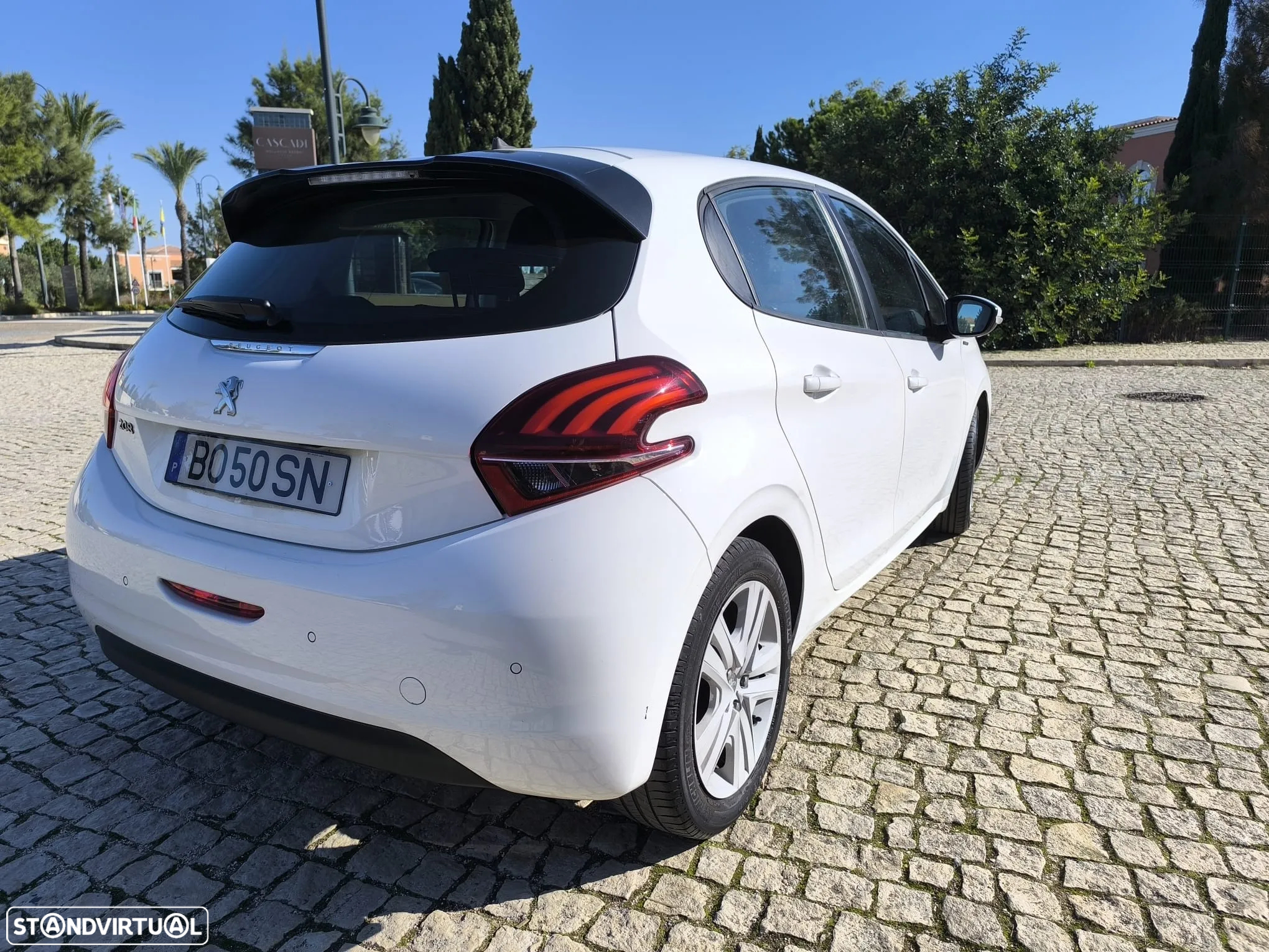 Peugeot 208 1.2 PureTech Signature - 5