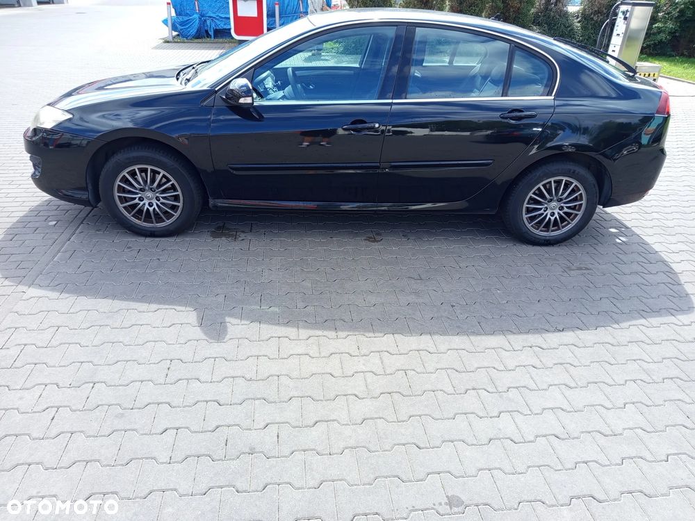 Renault Laguna 2011 photo 4
