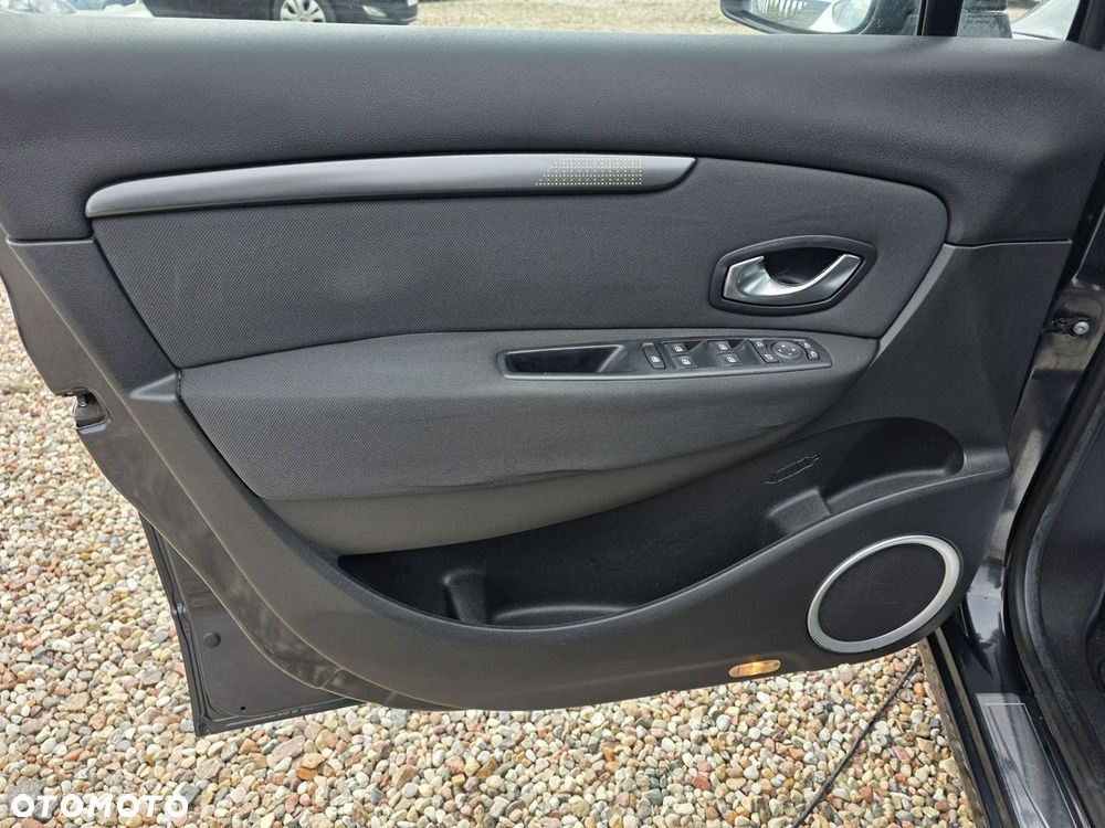 Renault Scenic dCi 110 LIMITED - 31