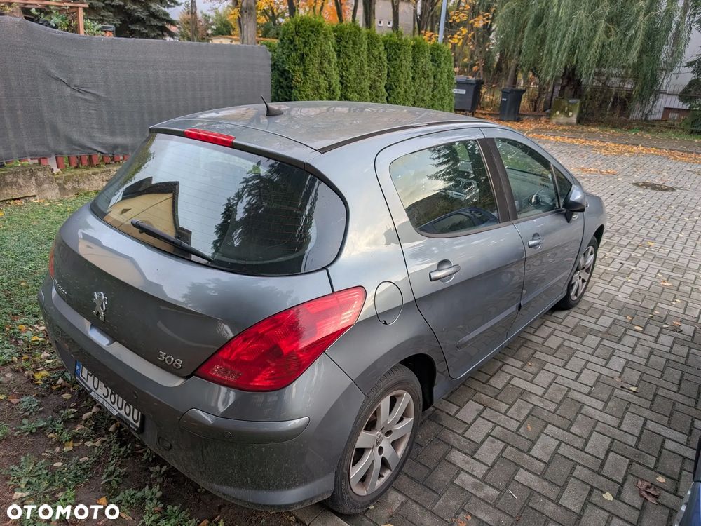 Peugeot 308 2008 photo 4
