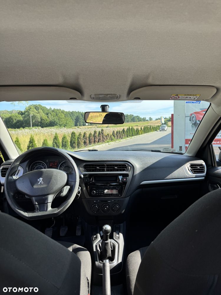 Peugeot 301 - 4