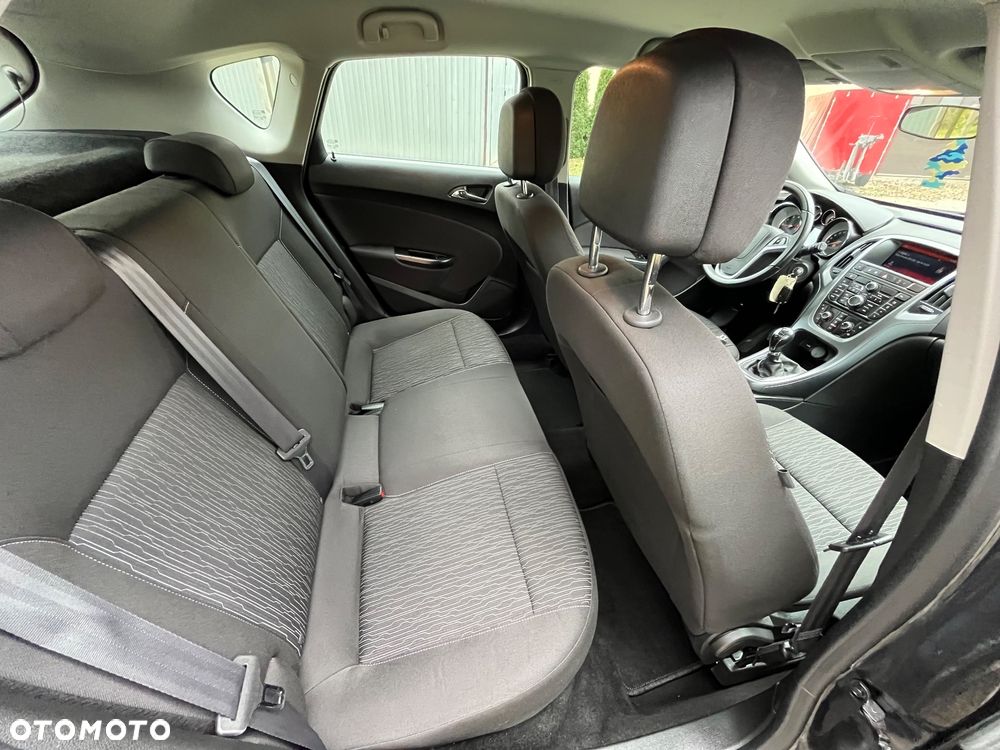 Opel Astra 1.4 Turbo Design Edition - 21