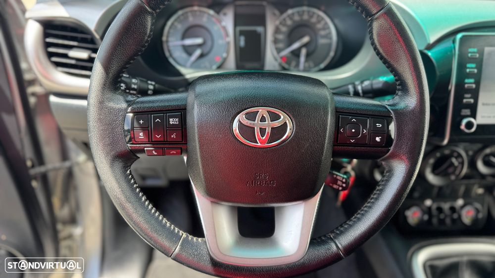 Toyota Hilux 2.4 D-4D 4WD CE Trial - 26