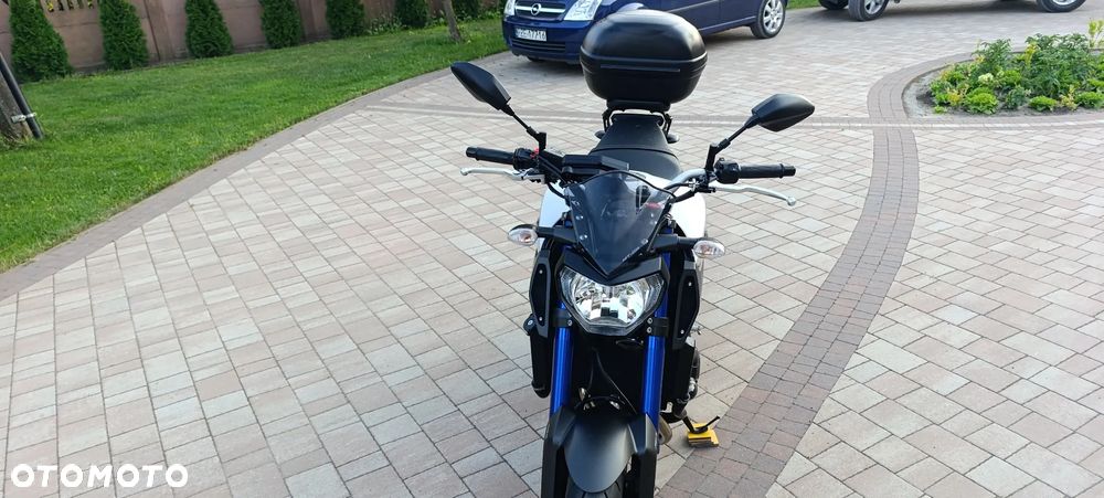 Yamaha MT - 9