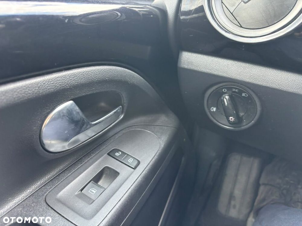 Volkswagen up! club - 8