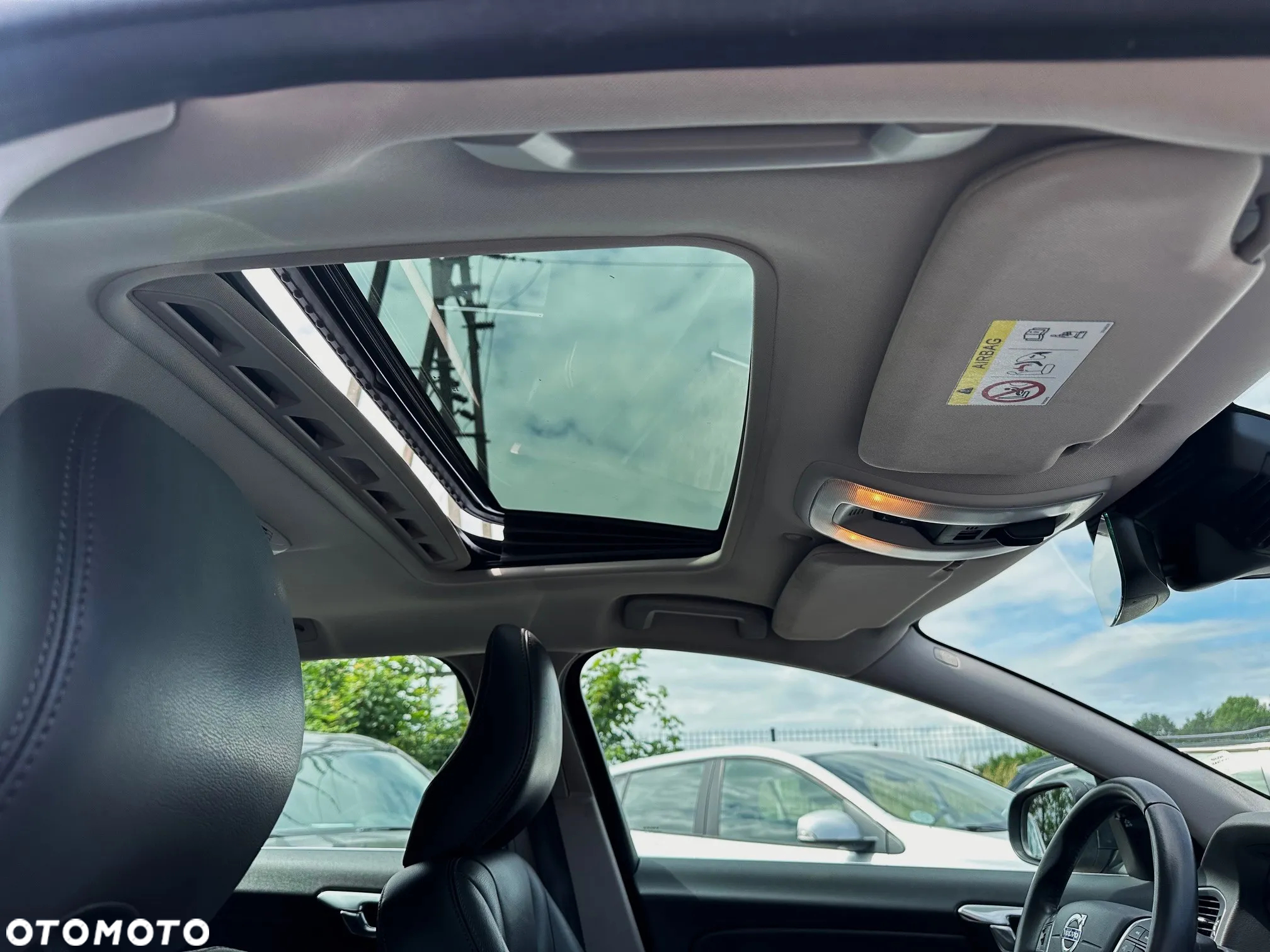 Volvo V60 D4 Geartronic Summum - 16