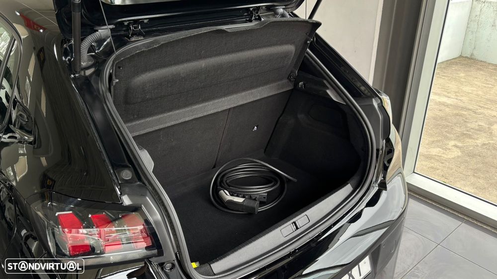 Peugeot e-208 50 kWh Active Pack - 6