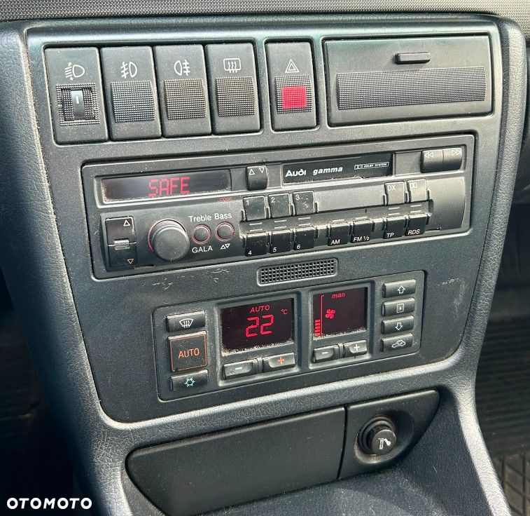 Audi A4 Avant 1.8 - 9