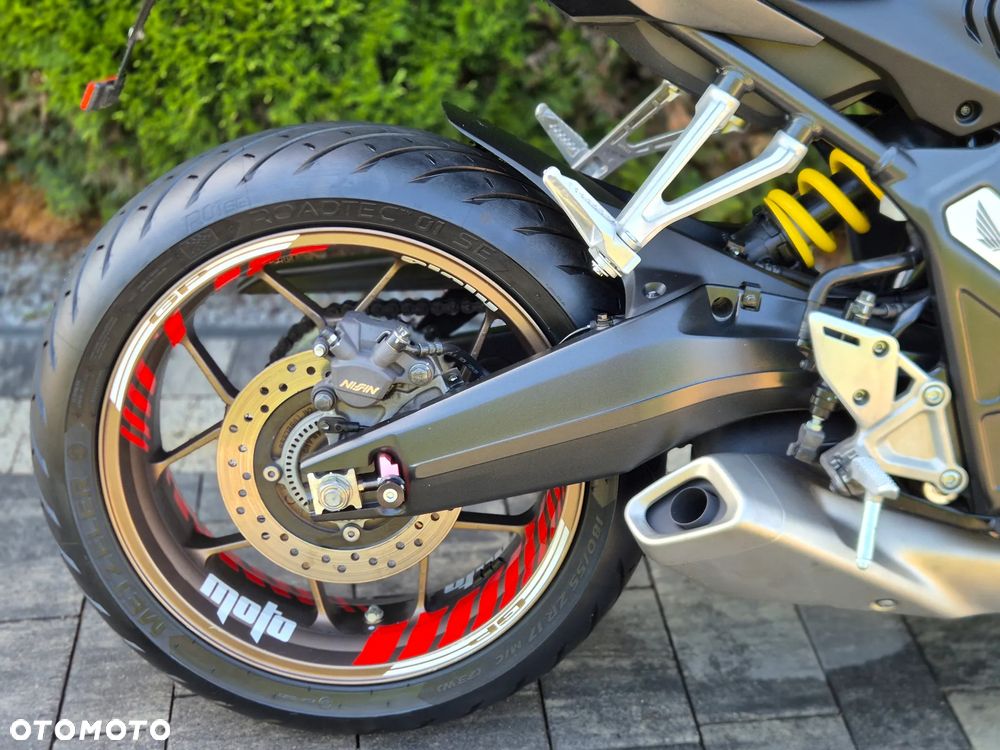 Honda CB - 15