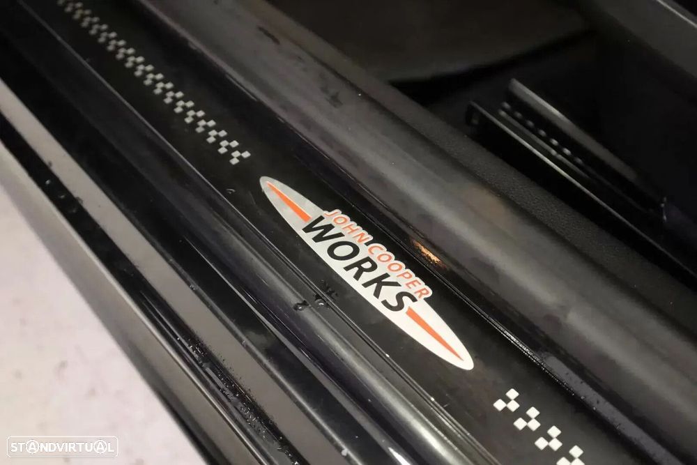 MINI Cabrio John Cooper Works Auto - 19