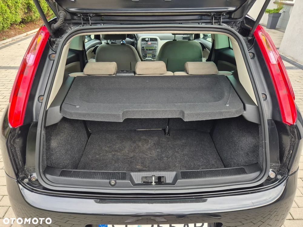 Fiat Grande Punto 1.4 8V Emotion - 32