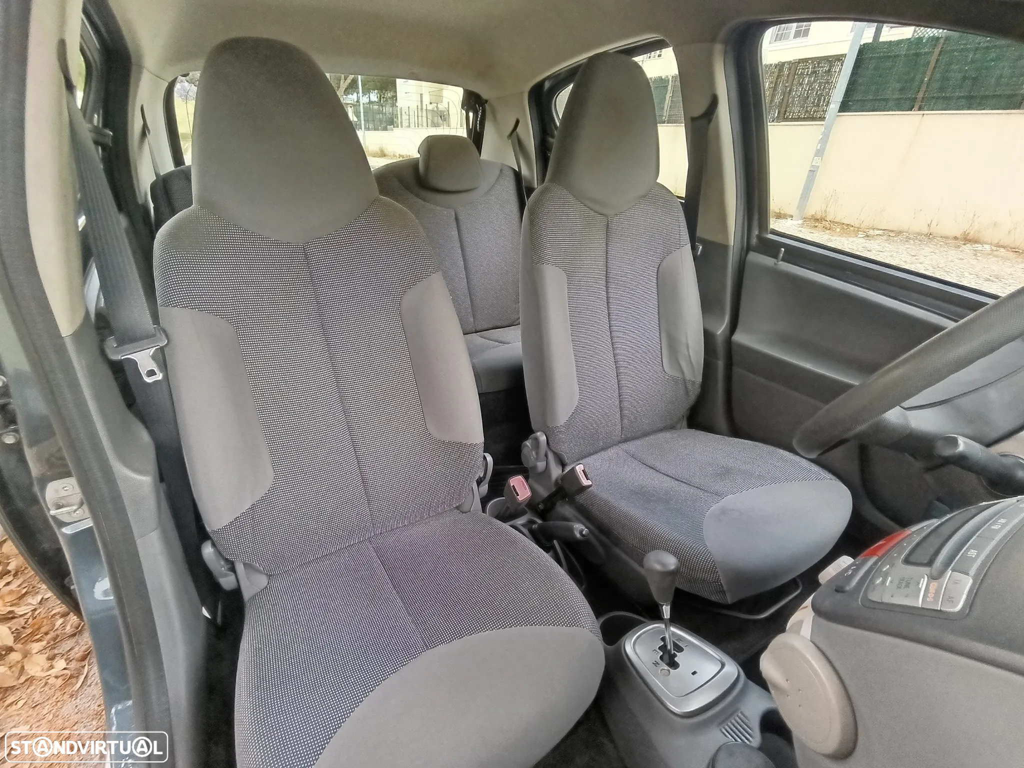 Peugeot 107 1.0 Urban 2 Tronic - 22