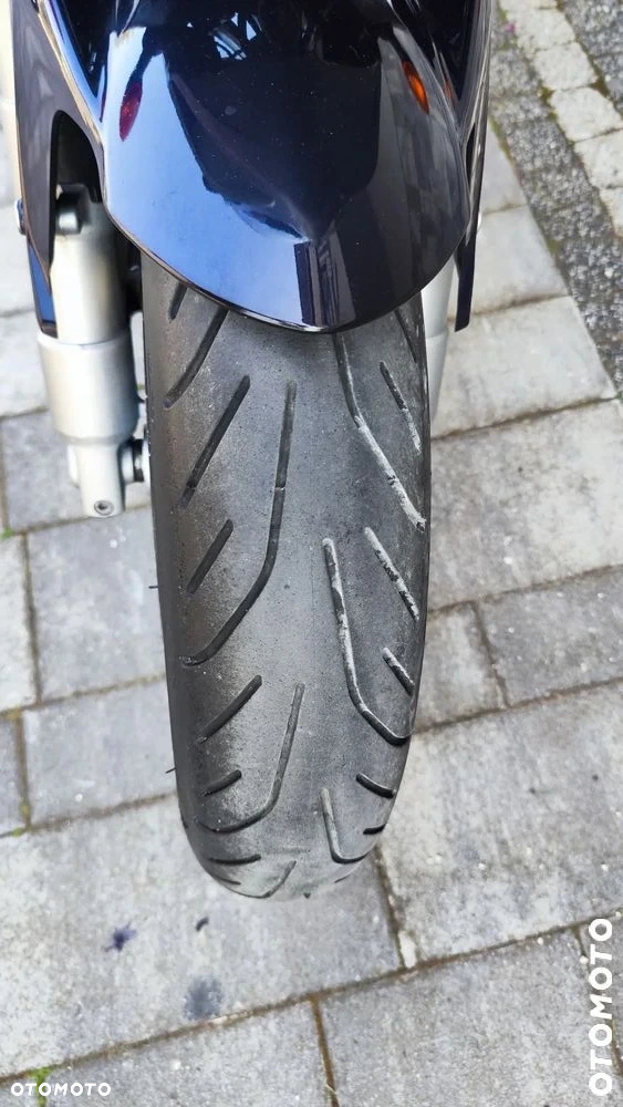 Yamaha FZS - 17
