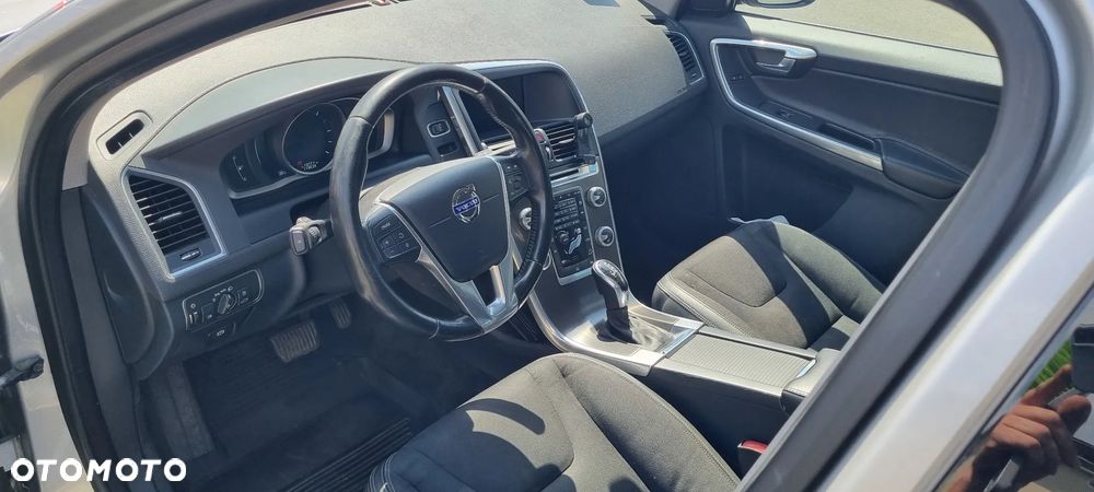 Volvo XC 60 D4 AWD Summum - 6