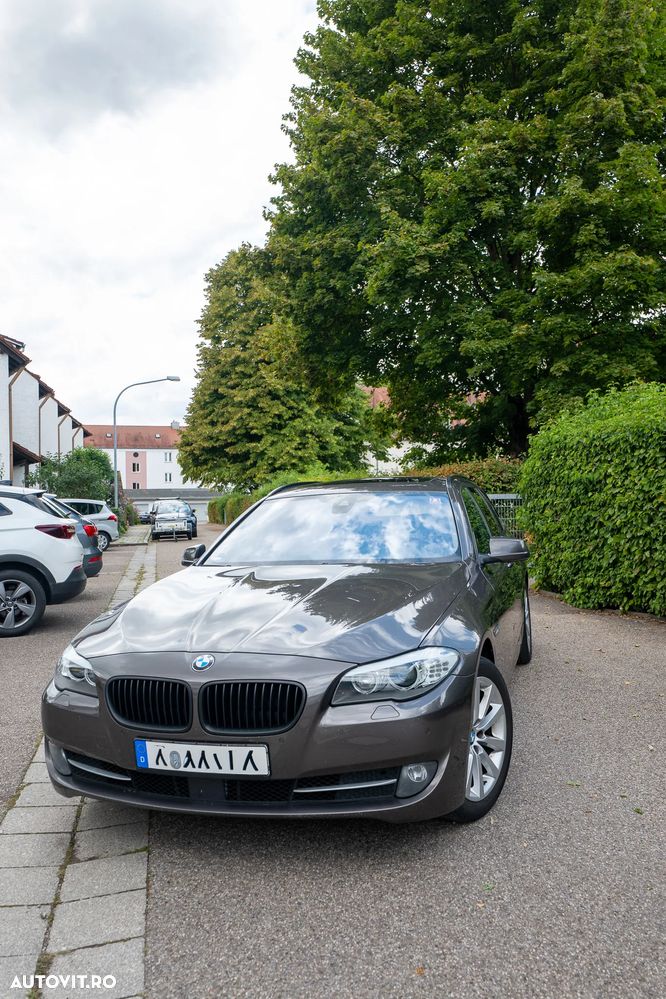 BMW Seria 5 525d xDrive Touring Aut. Luxury Line - 2