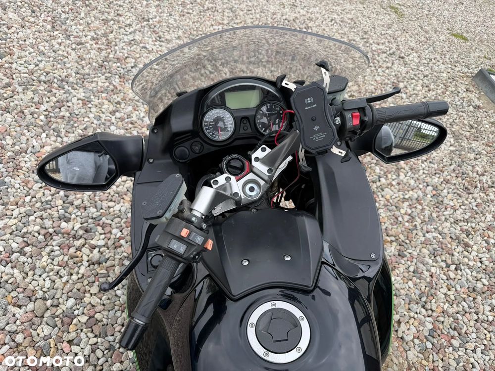 Kawasaki GTR - 8