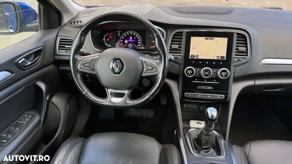 Renault Megane Grandtour TCe 140 GPF INTENS - 12