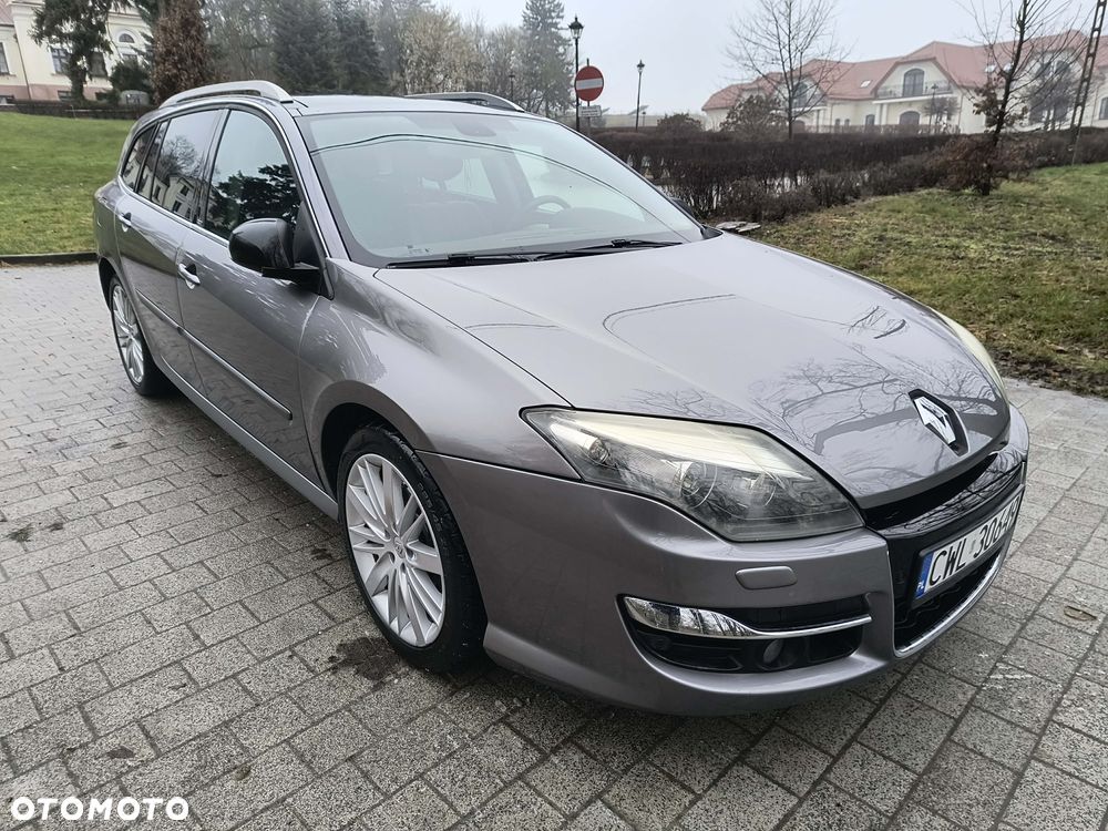 Renault Laguna dCi 180 FAP Initiale - 10
