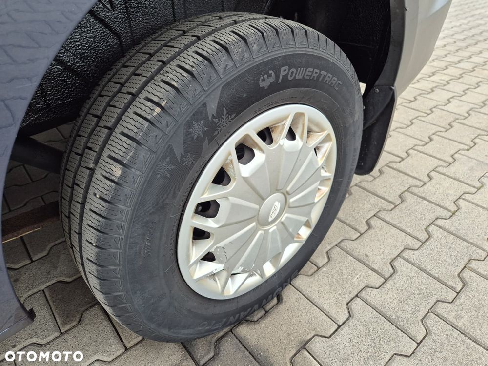 Ford TRANSIT CUSTOM 2.2 TDCi / L2H1 / LONG / BEZWYPADKOWY / SERWISOWANY / ZADBANY / HAK / GWARANCJA / 2800KG NA HAKU - 20
