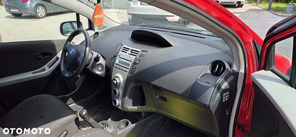 TOYOTA YARIS II radio oryginał fabryczne - 1