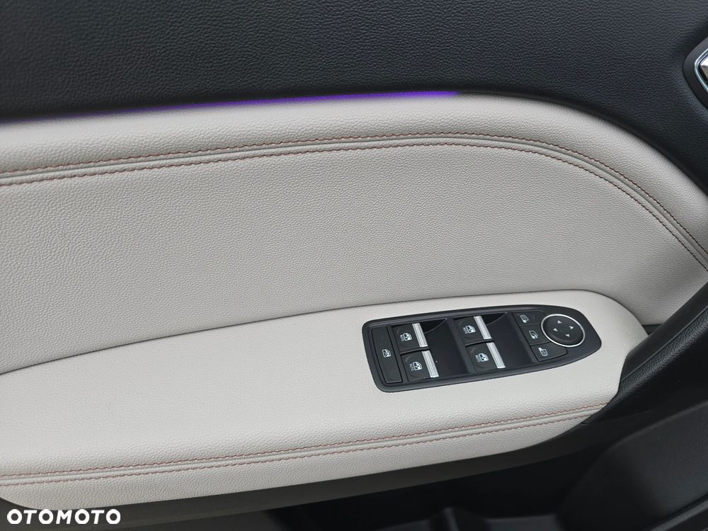 Renault Captur TCe 130 EDC GPF INTENS - 15
