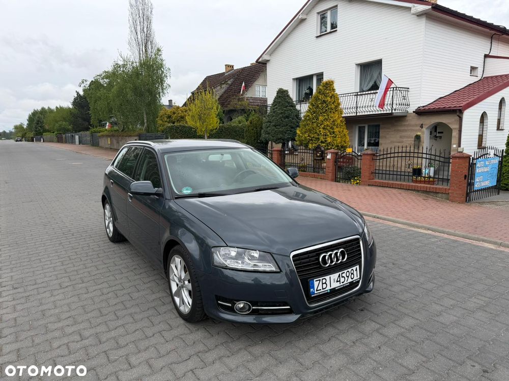 Audi A3 Sportback 2.0 TDI Ambiente - 2