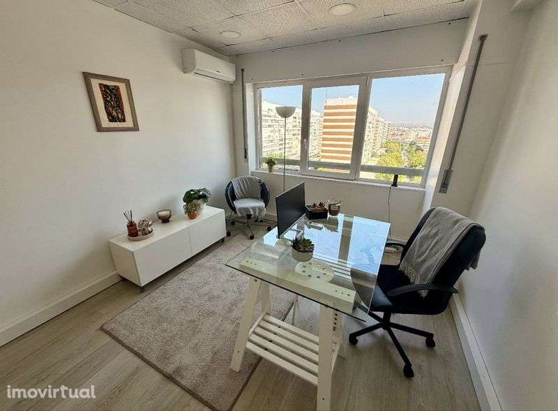 Arrenda-se Gabinete em Escritório Portela de Sacavém. - Grande imagem: 2/8