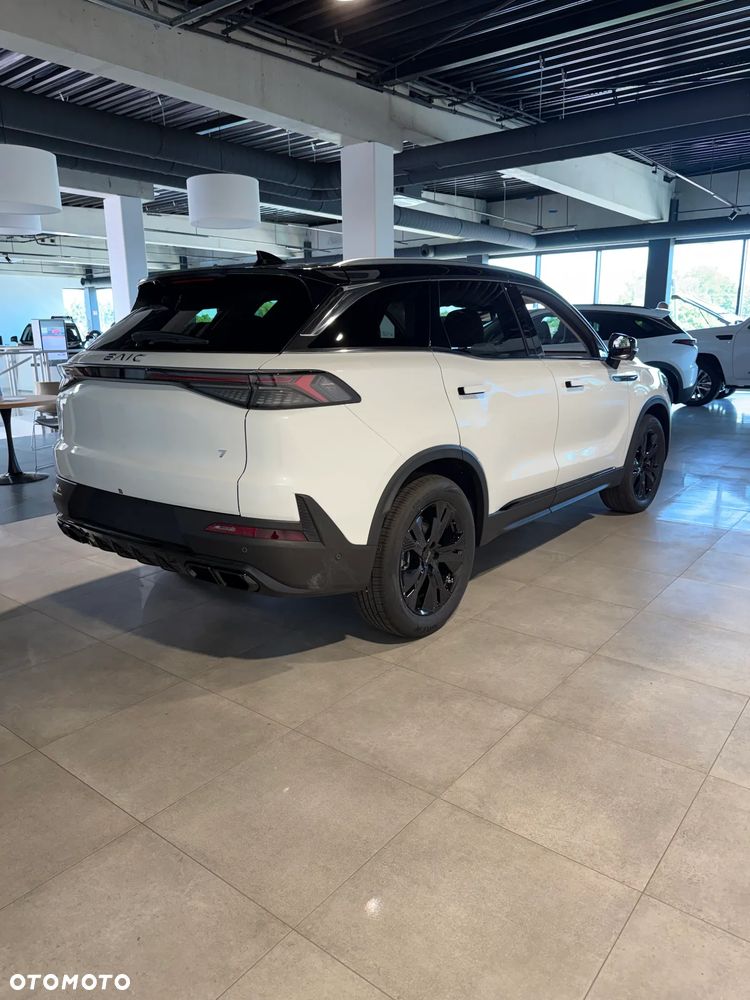 BAIC 7 1.5T Luxury DCT - 5