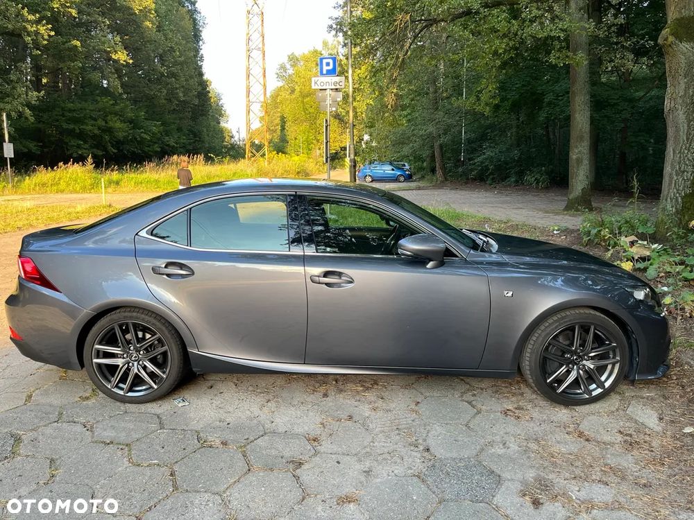 Lexus IS 200t F Impression - 4