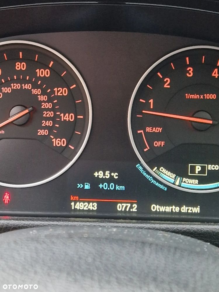 BMW Seria 3 328i Luxury Line - 25