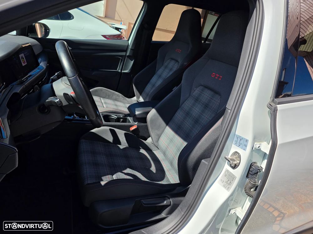 VW Golf 2.0 TSI OPF DSG GTI - 11