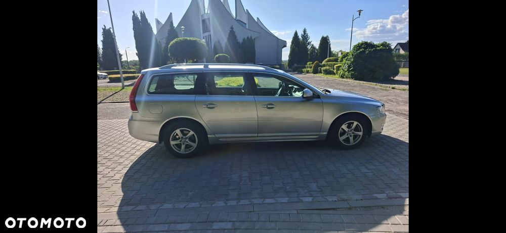 Volvo V70 D4 Geartronic Summum - 3