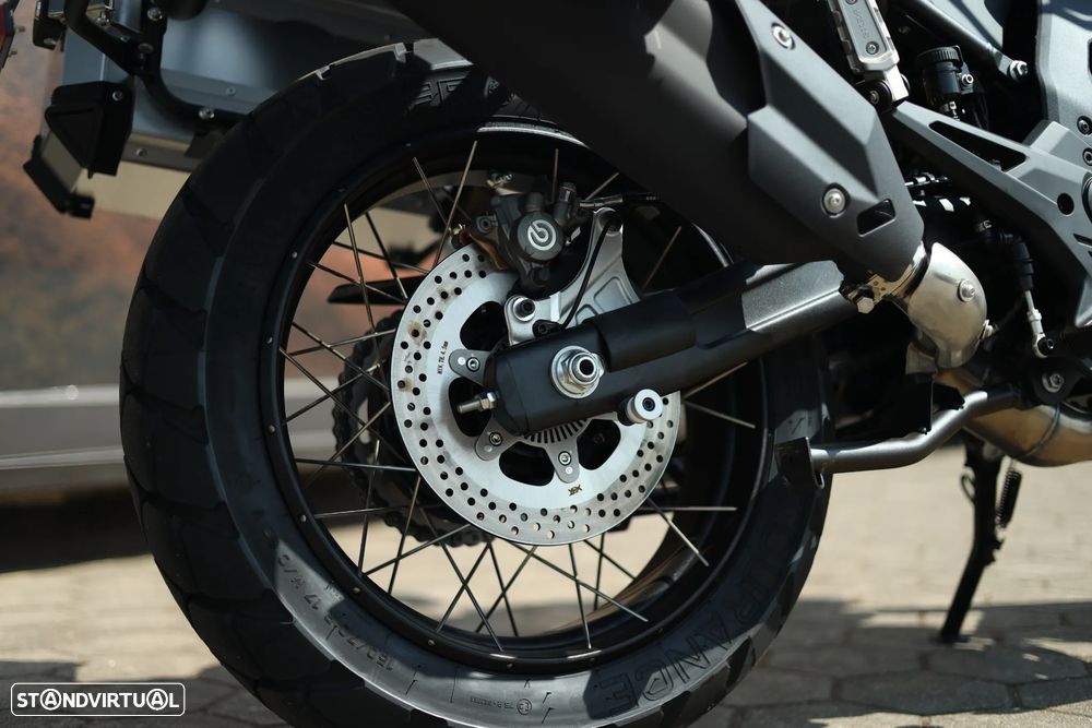 QJ Motor SRT 600SX Brembo - 20