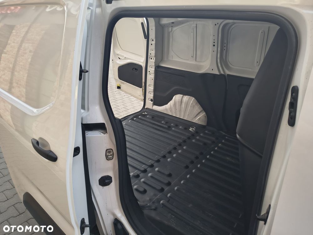 Renault EXPRESS KANGOO Dokker Partner Berlingo ProAce - 16