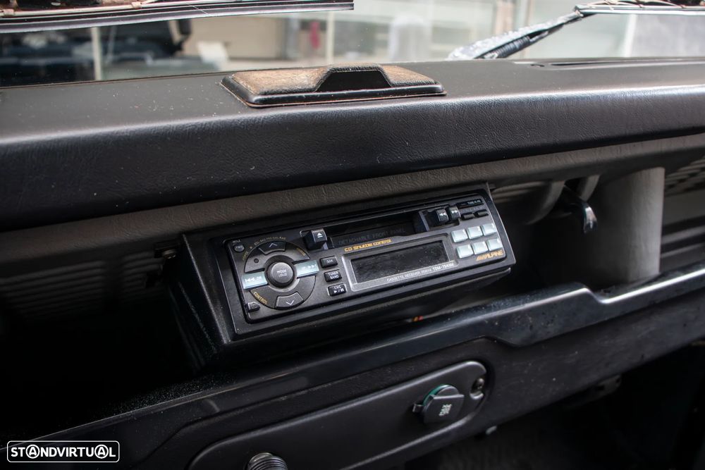 Land Rover Defender 90 2.5 TDi Metal Top - 9